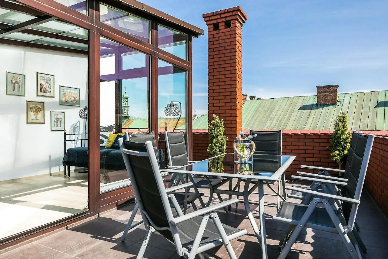 7 Koron - Exclusive Apartments contacts